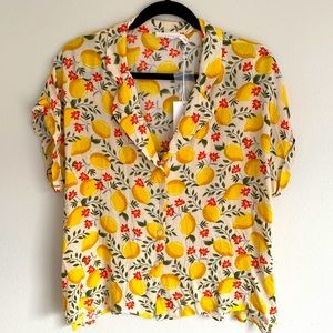 Lemon floral short sleeve collared button up from Lush Clothing